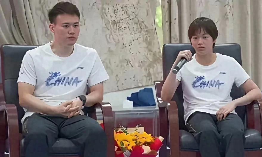 像战利品般, https, 甚至递水时 像战利品般, https, 甚至递水时