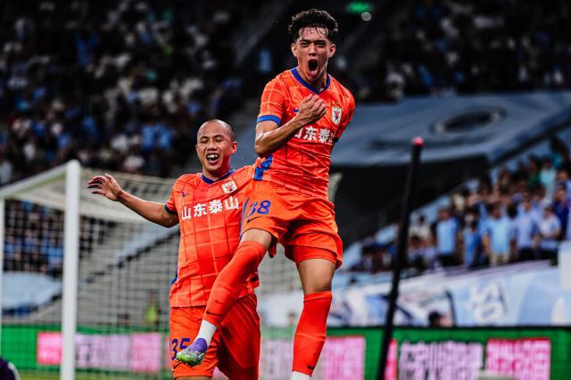 德列昂索, 韦斯利禁区, ue